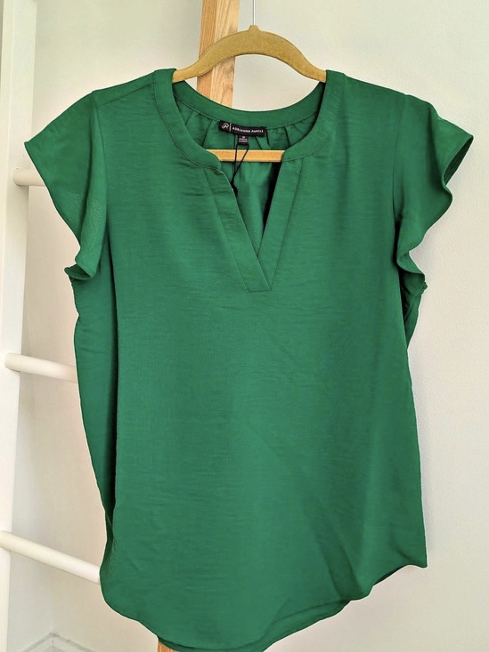 Adrianna Papell Ruffle Sleeve Blouse in Green Size Medium NWT